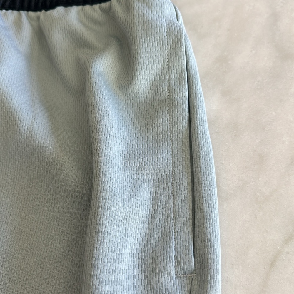 Reebok Basketball Mesh Shorts - Picture 13 of 16